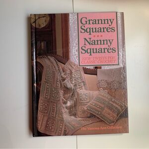 GRANNY SQUARES • NANNY SQUARES Crochet Patterns Hardcover Book